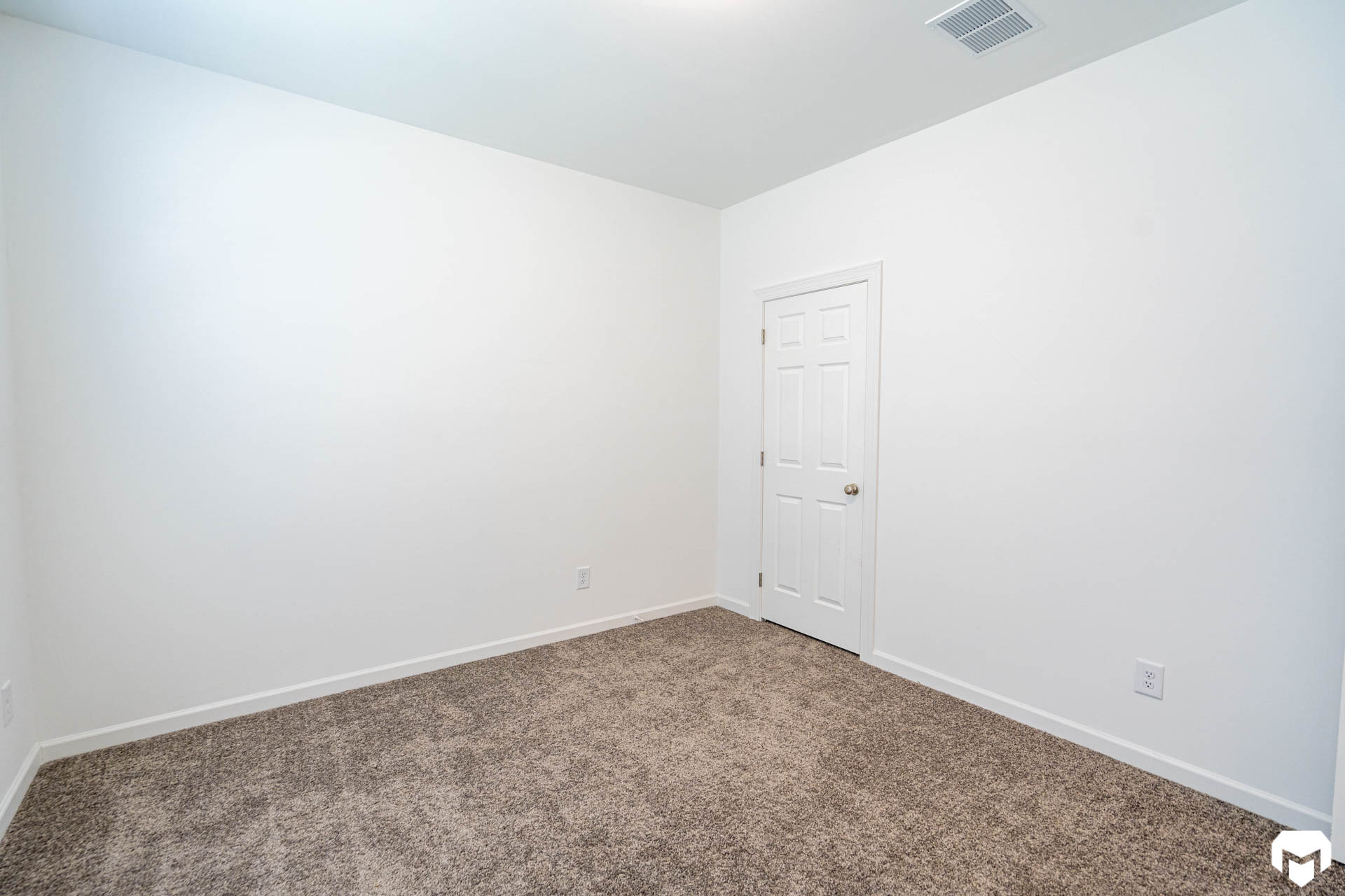 Rockbridge Elite Aspen 1R2207V4 from Yates Home Sales Roxboro Yates